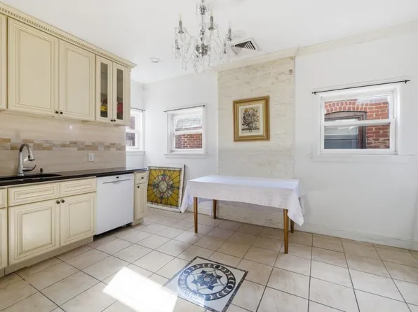 1012 Palisade Avenue image 14 of 19