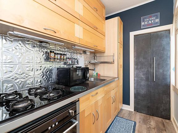 2nd image of 7363 N Shore Dr Unit 7