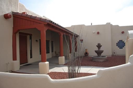 2nd image of 7943 N Pueblo Cir
