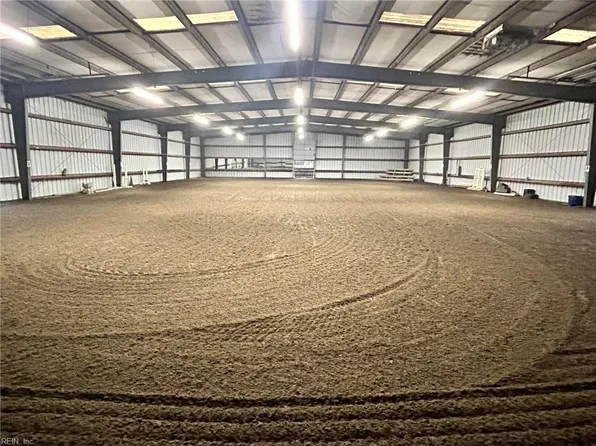 1913 Whaleyville Blvd, Suffolk, VA 23434