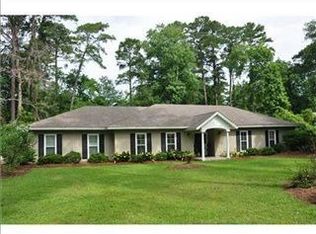 11 Hemingway Dr, Savannah, GA 31411