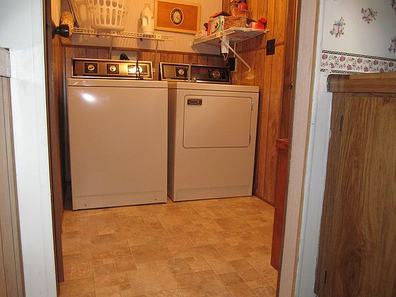 laundry room with closet on 