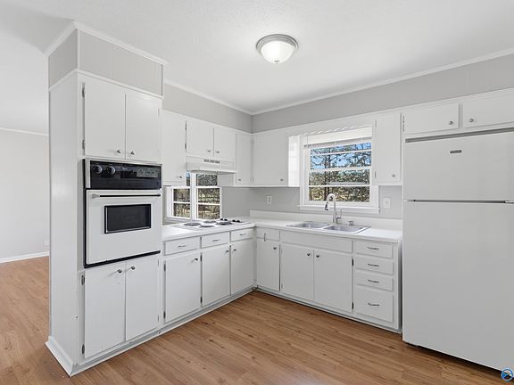 5th image of 4816 Lumary Dr NW