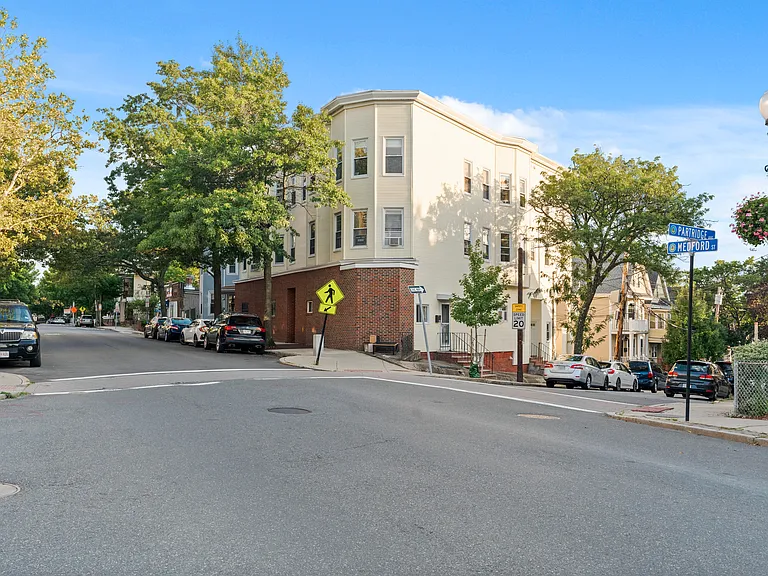 480 Medford St #4 — Photo 9