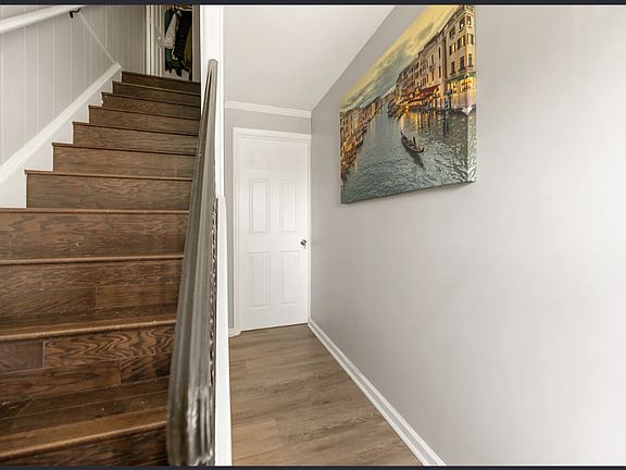 4th image of 2920 Wetherburn Ct