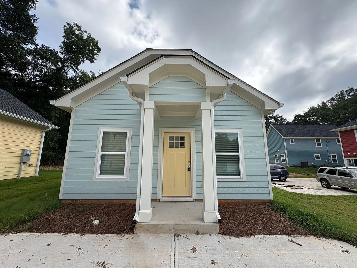 Pre-Leasing For August 2027! — Photo 1