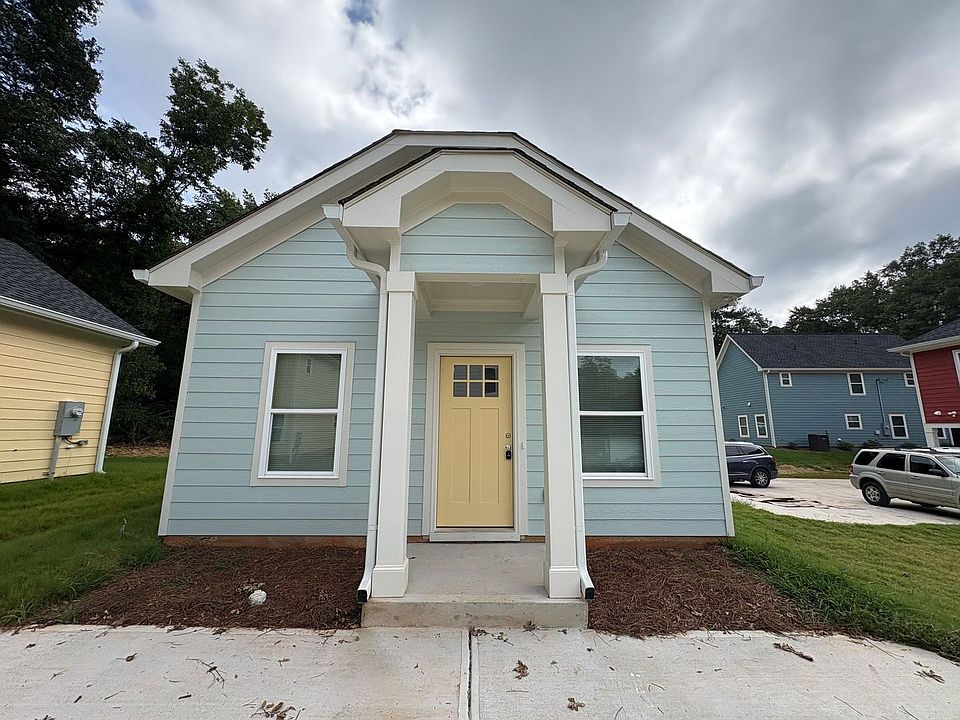 1st image of 185 Barnett Shoals Rd #B