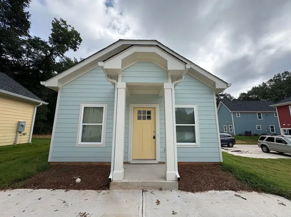 185 Barnett Shoals Rd #B, Athens, GA 30605