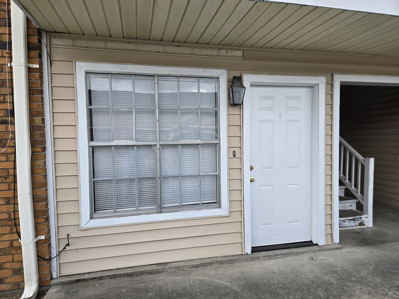100 Melrose Dr #1 - 1 — Photo 2