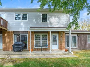 19511 116th Ave APT C, Mokena, IL 60448
