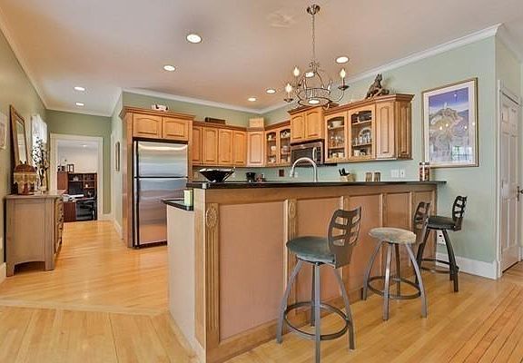 3rd image of 354 Merrimac St #1