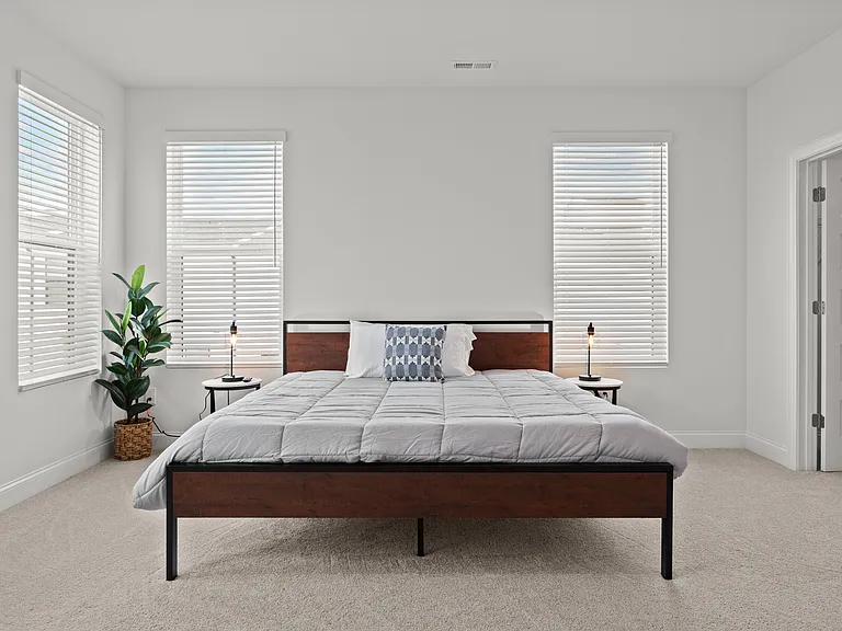 1233 S Blount St #201 — Photo 10