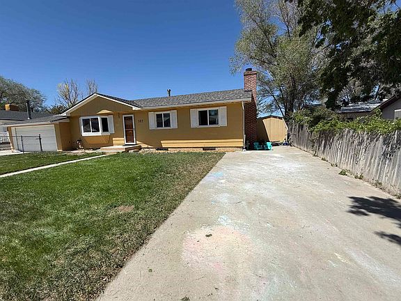 3rd image of 385 Crossbow Dr