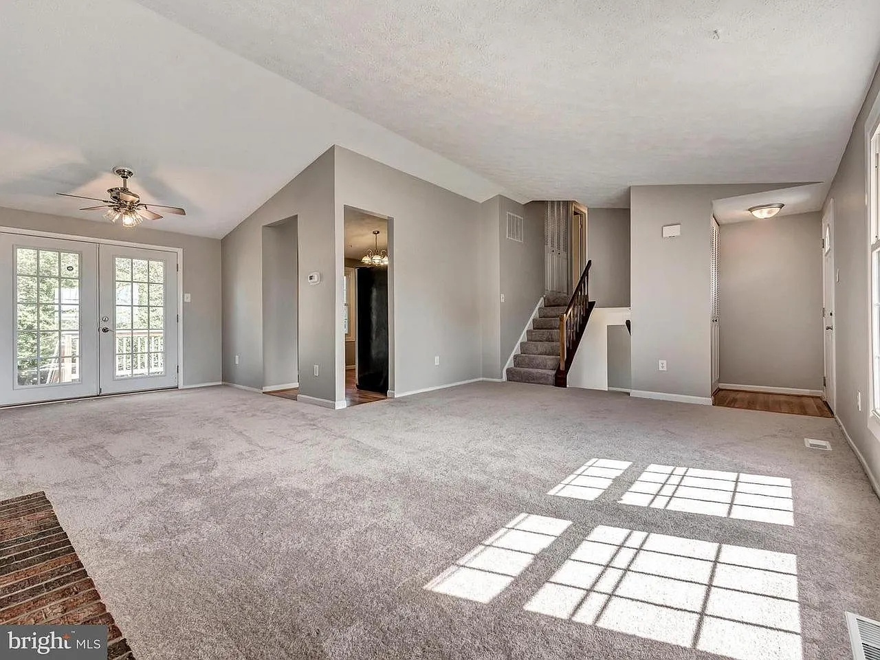 4 bed, 1776 sqft, $3,000 — Photo 2