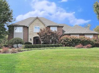 16 Stone Ridge Dr, South Barrington, IL 60010