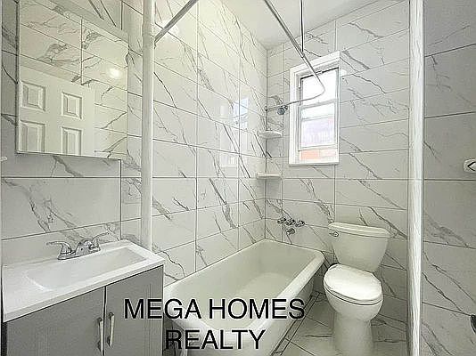 5th image of 30-19 33rd St #2