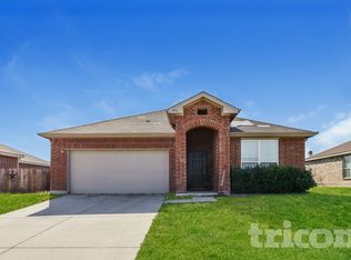 416 San Lucas Dr, Crowley, TX 76036