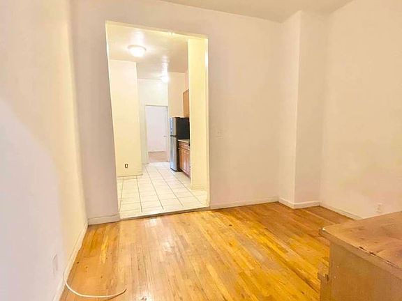 3rd image of 414 E 77th St APT 3D