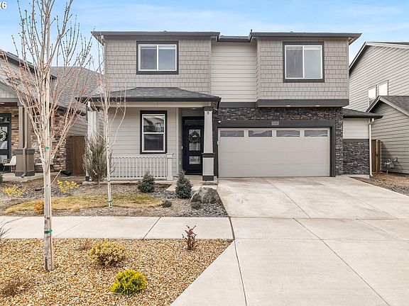 2nd image of 21512 SE Etna Pl