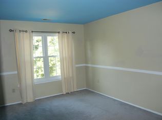 4 Hendricks Ct, Sayreville, NJ 08872