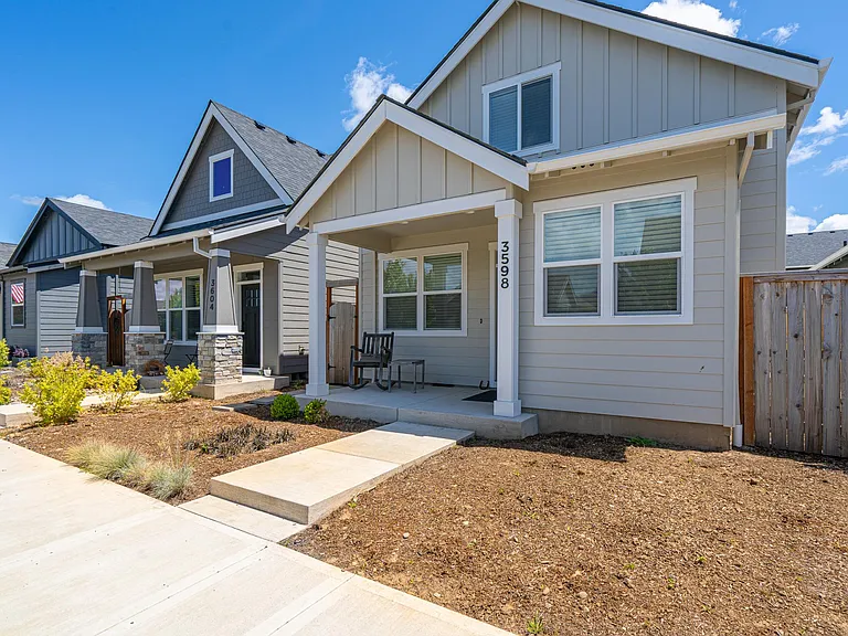 3598 NE Jacob St — Photo 17