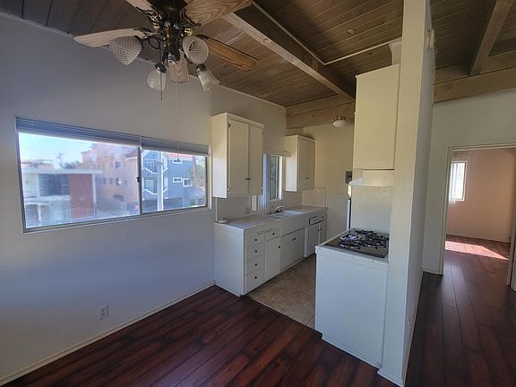 2nd image of 3115 S Canfield Ave APT 6