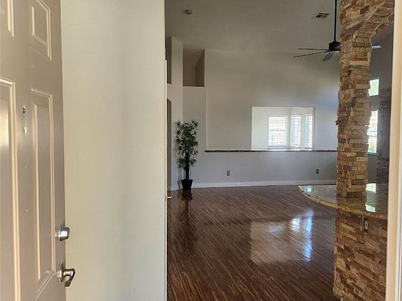 3rd image of 1756 Lily Pond Cir