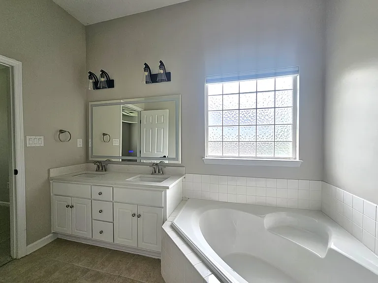 309 Burgamy Way — Photo 10