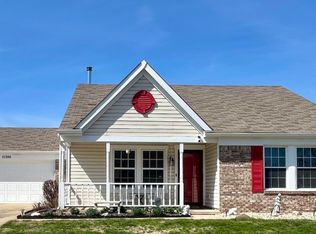 11266 Spring Blossom Ln, Fishers, IN 46038