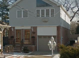 7-23 119th St, College Point, NY 11356