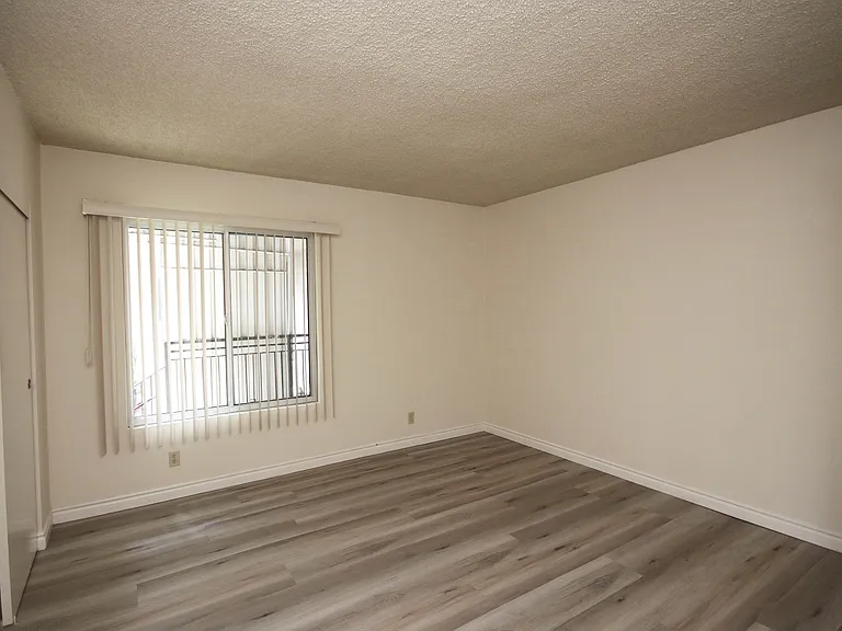 1009 N Garfield Ave #2 — Photo 15