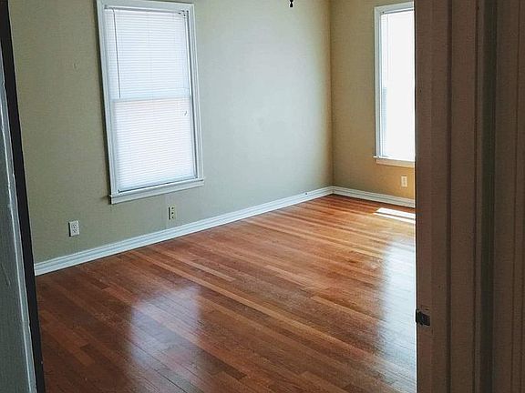 5th image of 2646 W Beauregard Ave