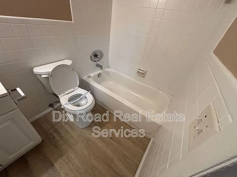 440 McCreary Ct — Photo 12