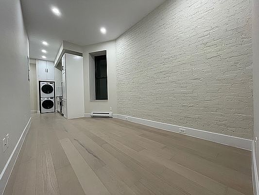 5th image of 327 E 89th St APT 1E