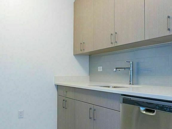 4th image of 6155 Junction Blvd APT 12C