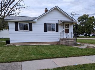 519 Dove St, Oshkosh, WI 54902