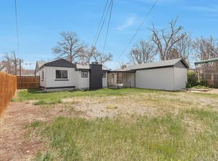 1655 Oakland St, Aurora, CO 80010