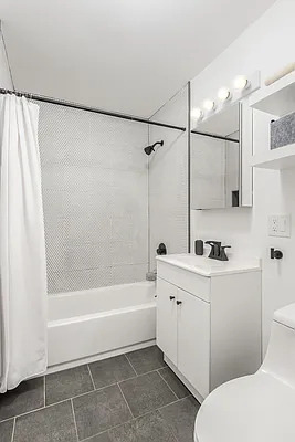 Rented by Compass | media 7