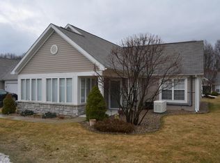 306 Ashton Lake Dr, Battle Creek, MI 49015