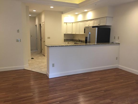 Living Room/Kitchen