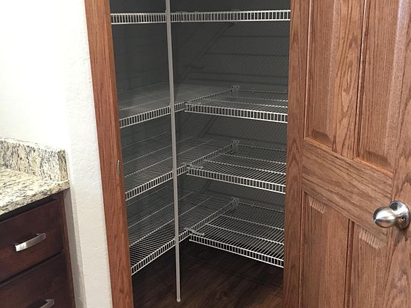 5th image of 387 Sisters Ct Unit 2