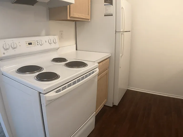 Prentiss Pointe Apartments — Photo 149