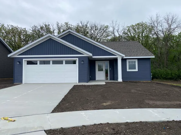 1086 Falcon Rd SE, Rochester, MN 55904