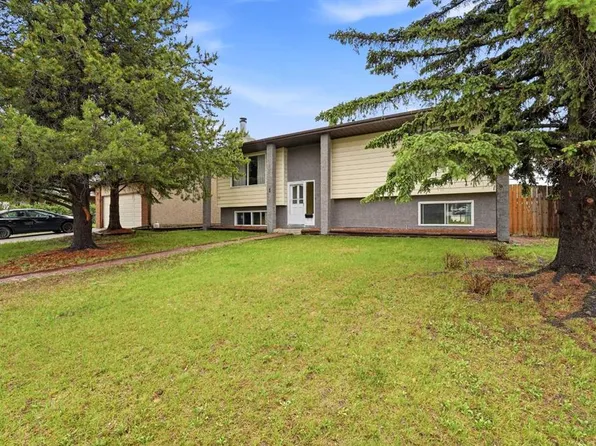 1 W Hallgren Ave, Red Deer, AB T4N 6P1
