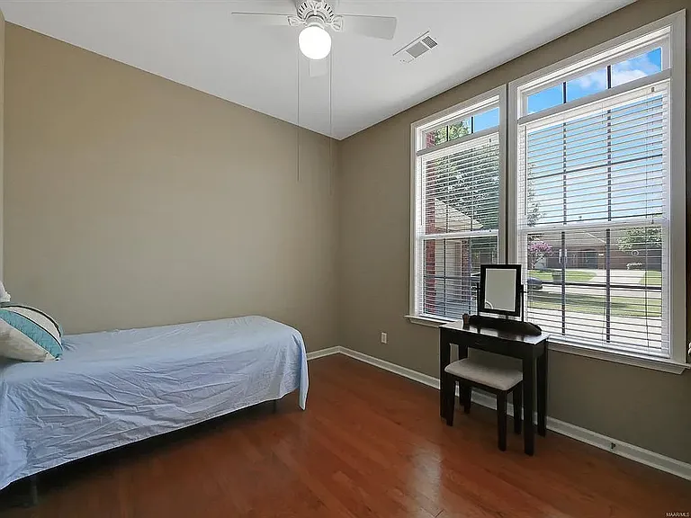 9609 Helmsley Cir — Photo 23
