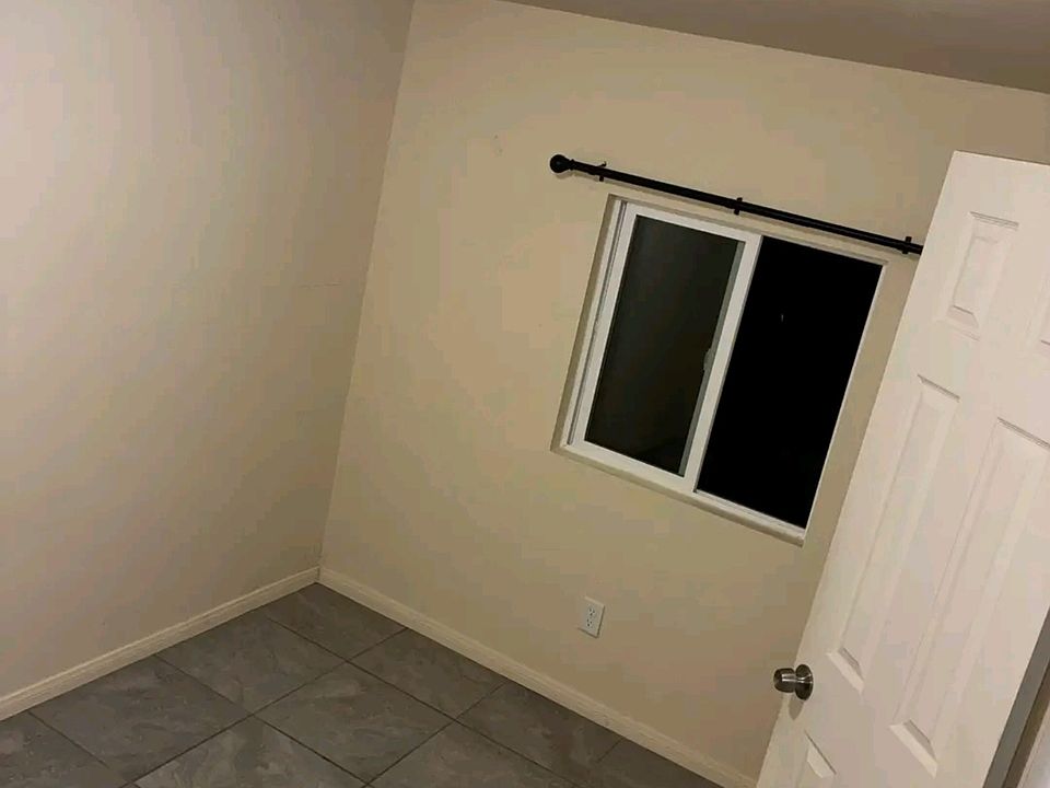 1st image of 32908 Greenwood St