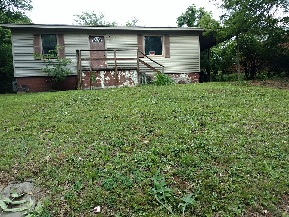 2nd image of 307 Smith St