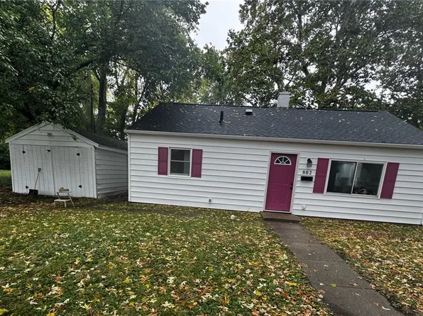 802 Sherwood Ter, Champaign, IL 61820