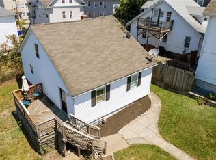 26 Englewood Ave, Pawtucket, RI 02860