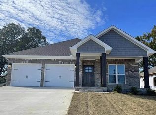 169 Silver Leaf Ln, Florence, AL 35633